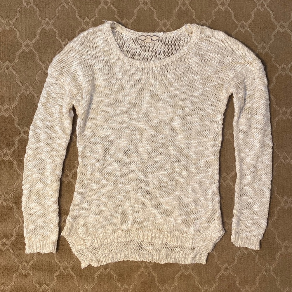 CREAM LONG SLEEVE SWEATER